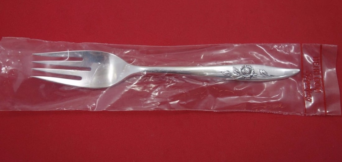 Oneida Belle Rose Sterling Silver Salad Fork 7 Inch Flatware: Oneida Belle Rose Sterling Silver Salad Fork 7 Inch Flatware Enhance your dining experience with this exquisite Belle Rose salad fork by Oneida. Crafted from high-quality sterling silver, this 7-inch