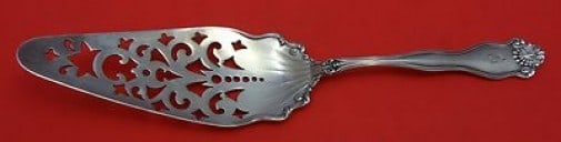 Winchester Sterling Silver Jelly Cake Server 8 Inch by International: Winchester Sterling Silver Jelly Cake Server 8 Inch by International This exquisite jelly cake server is crafted from high-quality sterling silver, showcasing the elegant Winchester pattern by Interna