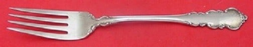 Oneida Martinique Sterling Silver Fork 7.25 Inch: Oneida Martinique Sterling Silver Fork 7.25 Inch Introducing the Martinique Regular Fork by Oneida, a stunning piece crafted from high-quality sterling silver. With a length of 7 1/4 inches, this fork