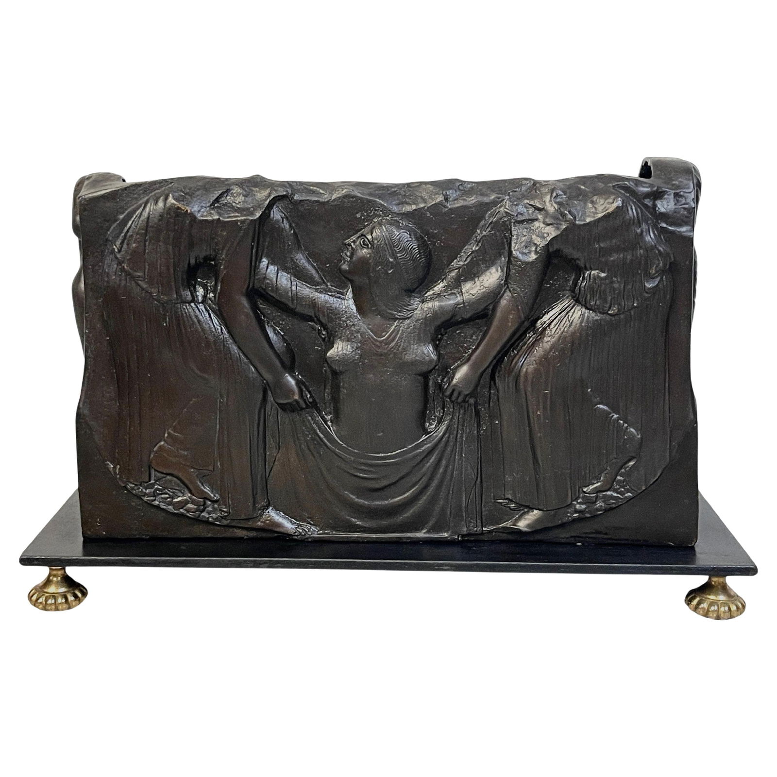 Art Deco French Bronze Neo-Greek Jardiniere Planter 1920s: Art Deco French Bronze Neo-Greek Jardiniere Planter 1920s This exquisite French Art Deco bronze neo-Greek jardiniere/planter from the 1920s showcases a substantial and intricately cast sculptural desi
