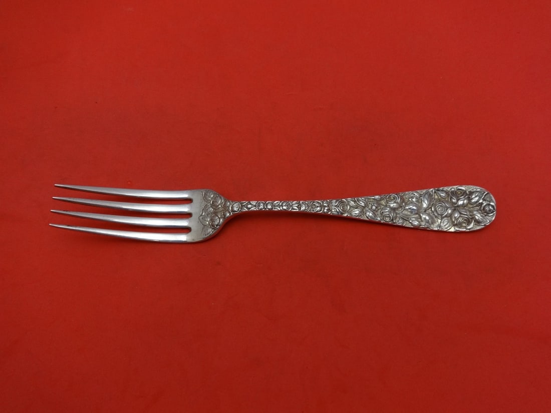 Schofield Baltimore Rose Sterling Silver Fork 7 1/8 in: Schofield Baltimore Rose Sterling Silver Fork 7 1/8 in This beautiful regular fork is a part of the Baltimore Rose pattern by Schofield, crafted from high-quality sterling silver. Measuring 7 1/8 inch