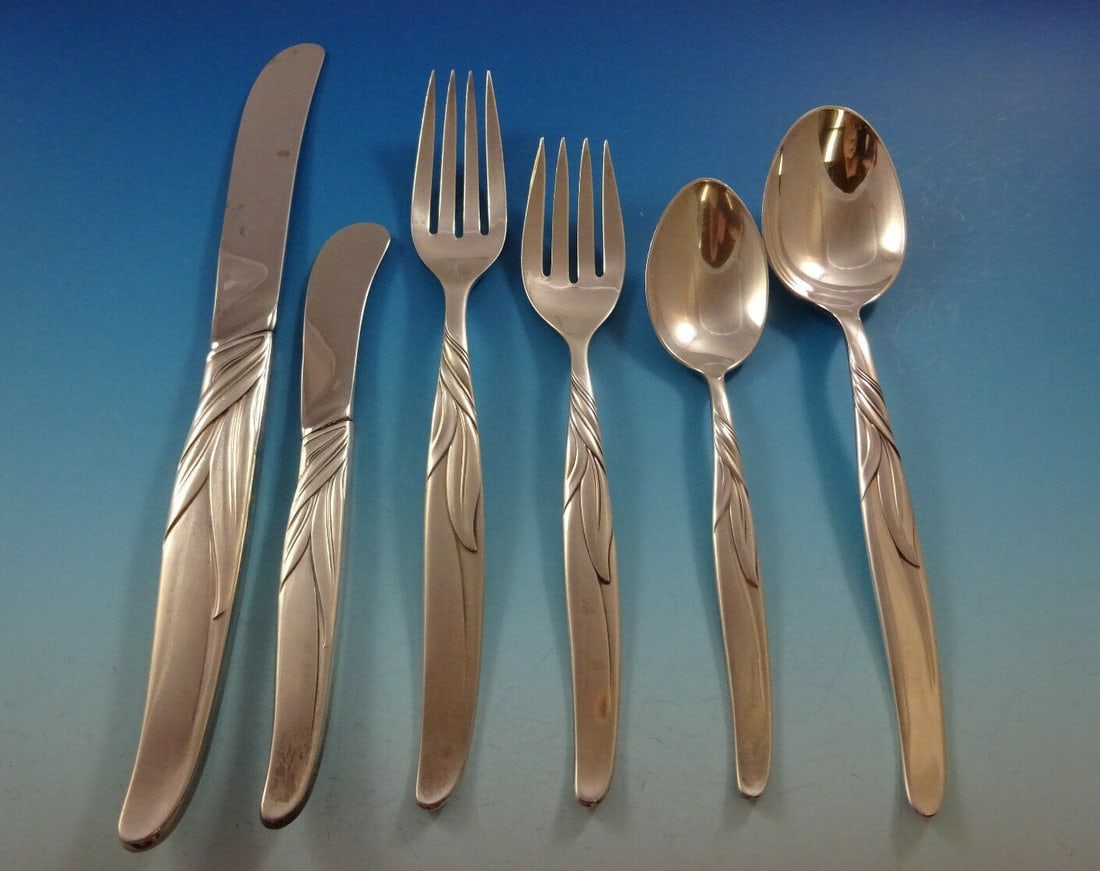 Towle Southwind Sterling Silver Flatware Set 42 Pieces Service for 6 Mid-Century Modern: Towle Southwind Sterling Silver Flatware Set 42 Pieces Service for 6 Mid-Century Modern This Southwind sterling silver flatware set by Towle features 42 pieces designed in a Mid-Century Modern style.
