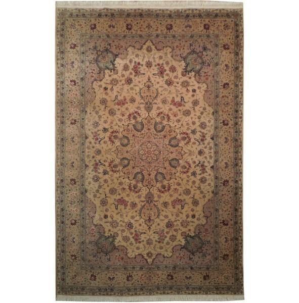 Elegant 6.0 x 9.0 Wool and Silk Premium Quality Rug: Elegant 6.0 x 9.0 Wool and Silk Premium Quality Rug Free continental US Shipping Discover the exquisite beauty of this 6.0 x 9.0 wool and silk fine quality rug, designed to enhance any living space. C