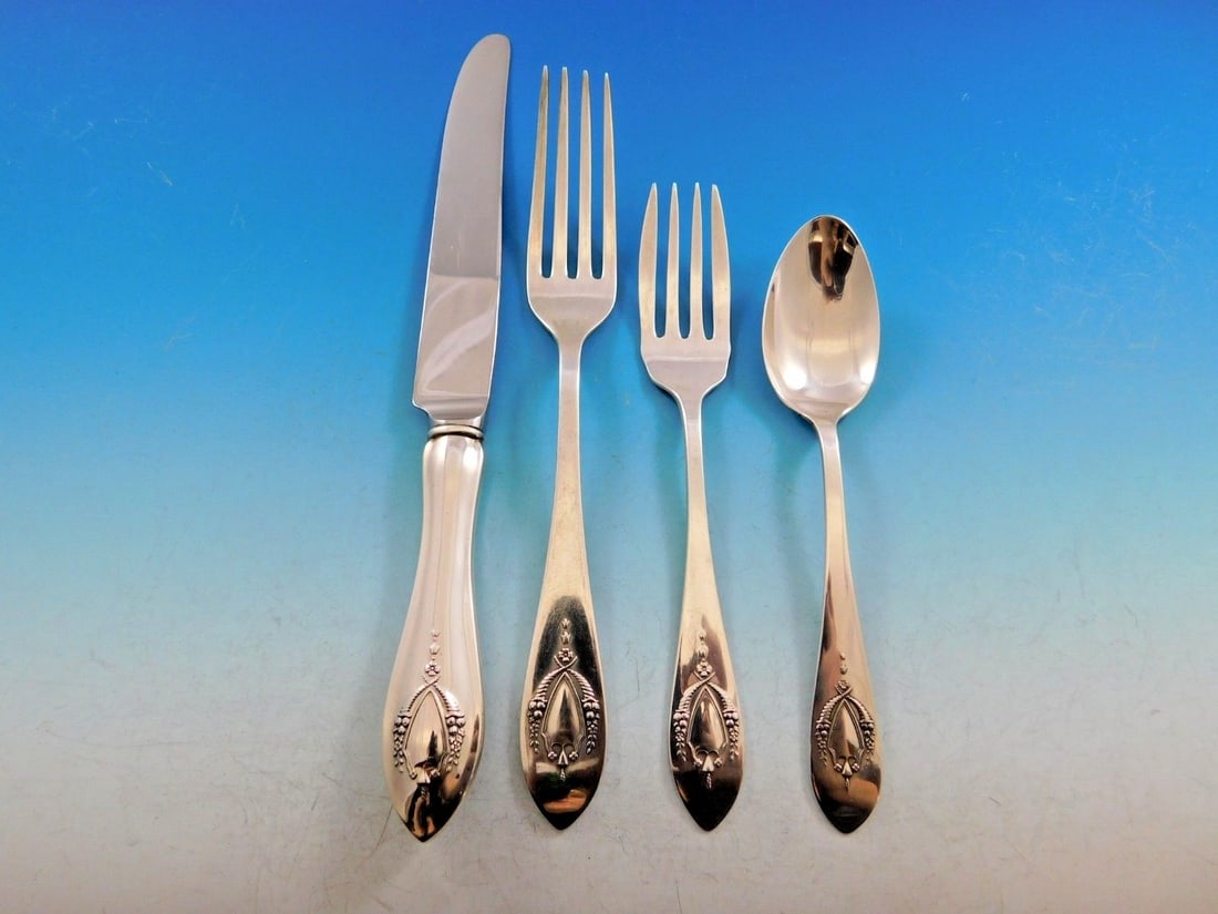 Lunt Mount Vernon Sterling Silver Flatware Set for 12 48 Pieces with Storage Chest: Lunt Mount Vernon Sterling Silver Flatware Set for 12 48 Pieces with Storage Chest This exquisite Mount Vernon Sterling Silver Flatware Set by Lunt is perfect for serving 12 guests, comprising 48 piec