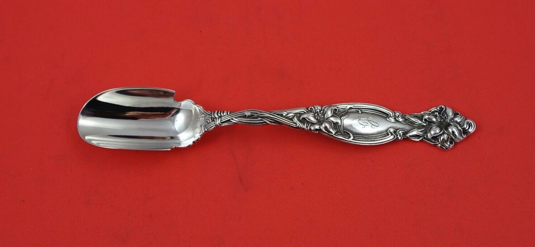 International Silver Frontenac Sterling Silver Cheese Scoop 7 Inch Art Nouveau: International Silver Frontenac Sterling Silver Cheese Scoop 7 Inch Art Nouveau Introducing the Frontenac Cheese Scoop by International Silver, a stunning piece crafted from high-quality sterling silve