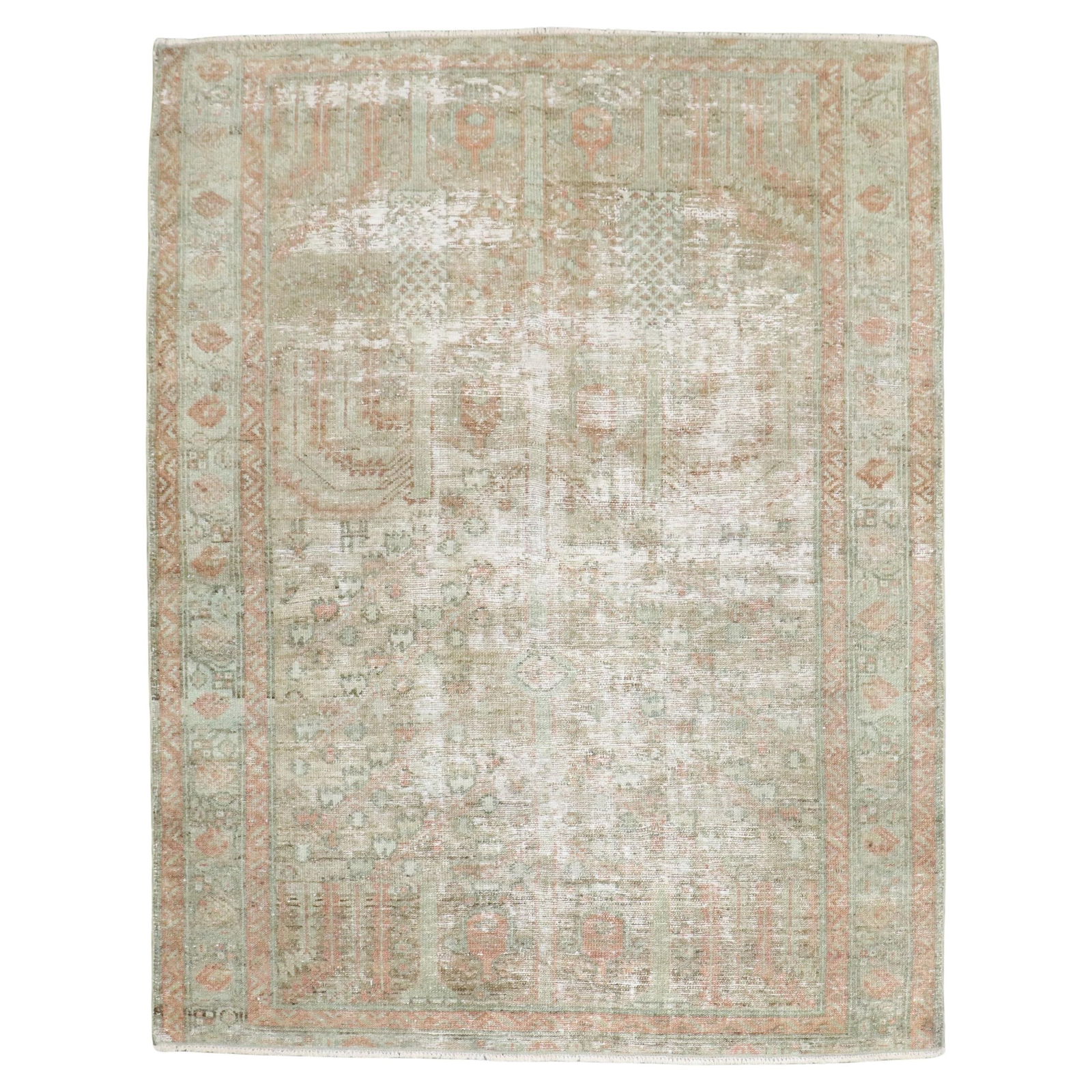 Antique Persian Bakshaish Square Rug 3'7'' x 4'4'' Wool Handmade circa 1910: Antique Persian Bakshaish Square Rug 3'7'' x 4'4'' Wool Handmade circa 1910 Discover a beautiful example of traditional craftsmanship with this antique Persian small square rug from the Zabihi Collect