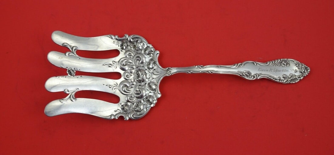 Towle Old English Sterling Silver Asparagus Fork 9 1/8 in Monogrammed: Towle Old English Sterling Silver Asparagus Fork 9 1/8 in Monogrammed This exquisite Old English asparagus fork by Towle is crafted from high-quality sterling silver. Measuring 9 1/8 inches in length,