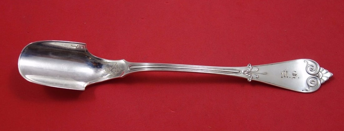Tiffany & Co Beekman Sterling Silver Cheese Scoop 9 Inch: Tiffany & Co Beekman Sterling Silver Cheese Scoop 9 Inch This exquisite Beekman cheese scoop by Tiffany & Co. is a stunning addition to any serving collection. Crafted from high-quality sterling silve