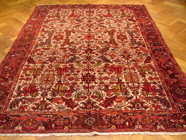 Handcrafted 7.9 x 10.5 Ivory Persian Heriz Rug 5840 Handmade Quality: Handcrafted 7.9 x 10.5 Ivory Persian Heriz Rug 5840 Handmade Quality Free continental US Shipping Enhance your interior with the exquisite 7.9 x 10.5 Ivory Persian Heriz Rug, handcrafted by skilled Pe