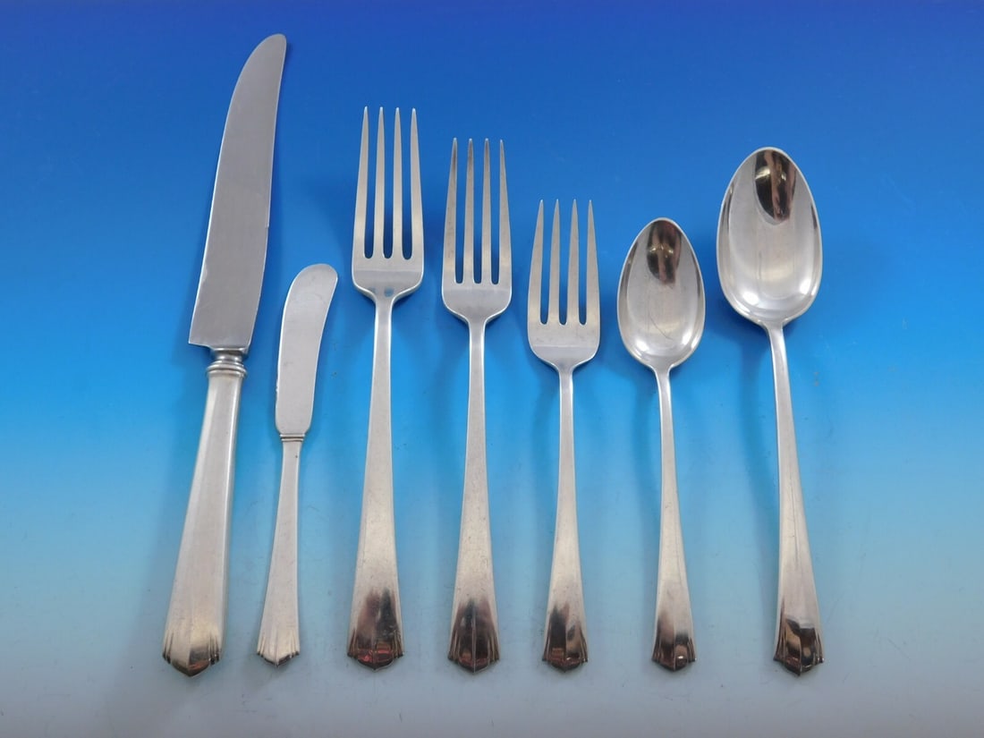 Lunt Modern American Sterling Silver Flatware Set for 12 88 Pieces Mid-Century Modern: Lunt Modern American Sterling Silver Flatware Set for 12 88 Pieces Mid-Century Modern Elevate your dining experience with this exquisite Modern American flatware set by Lunt. Crafted from sterling sil
