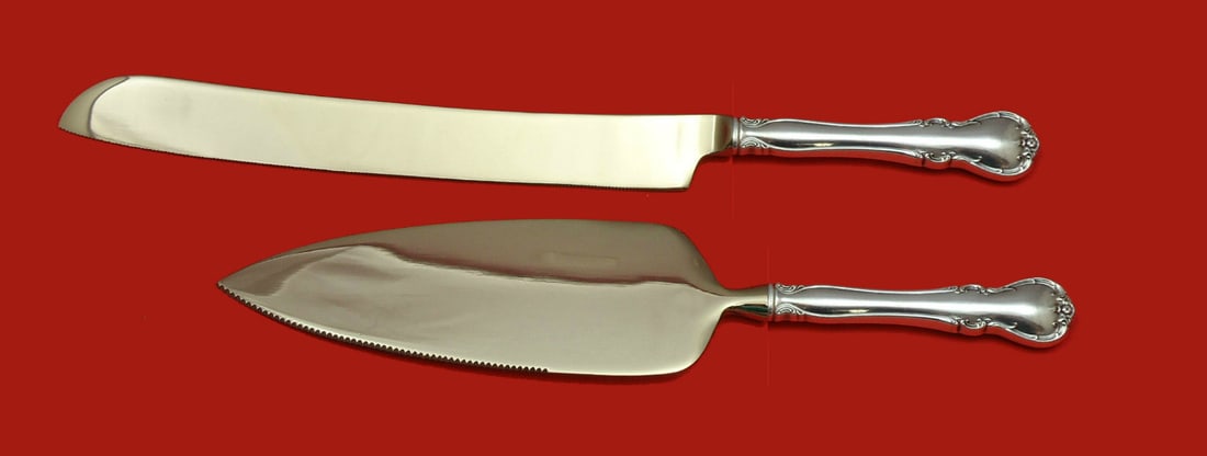 Towle French Provincial Sterling Silver Wedding Cake Set 2pc Custom: Towle French Provincial Sterling Silver Wedding Cake Set 2pc Custom This exquisite French Provincial wedding cake set by Towle is a stunning addition to any celebration. Crafted from high-quality ster