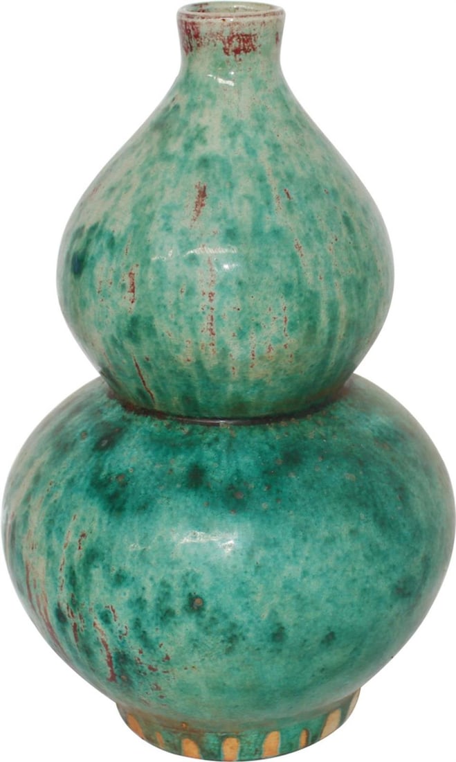 Handmade 14 Inch Speckled Green Gourd Vase: Handmade 14 Inch Speckled Green Gourd Vase This stunning artisan speckled green vase features a unique gourd shape, making it a perfect addition to any modern organic decor. Handmade from ceramic, thi