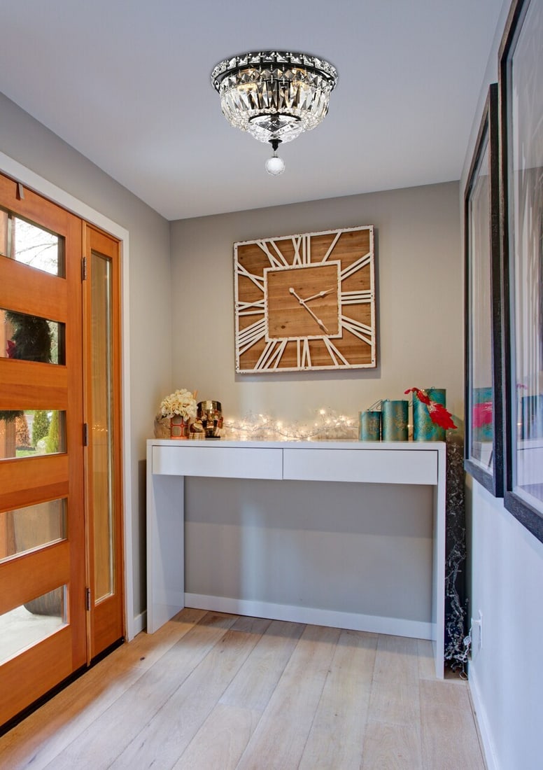 Tranquil 4-Light Black and Silver Flush Mount Chandelier 10in: Tranquil 4-Light Black and Silver Flush Mount Chandelier 10in Enhance your space with this elegant Crystal Flush Mount 4-Light Fixture, perfect for bedrooms, hallways, kitchens, and more. Featuring a