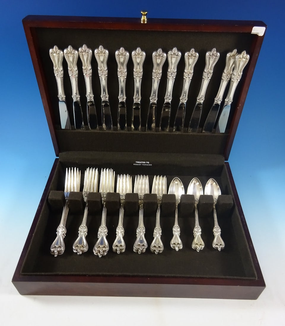 Towle Old Colonial Sterling Silver Flatware Set 48 Pieces Service for 12: Towle Old Colonial Sterling Silver Flatware Set 48 Pieces Service for 12 Elevate your dining experience with the exquisite Old Colonial Sterling Silver Flatware Set by Towle. This elegant service for