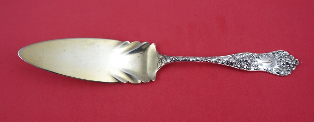 Shiebler American Beauty Sterling Silver Jelly Cake Server 9": Shiebler American Beauty Sterling Silver Jelly Cake Server 9" This exquisite jelly cake server is a beautiful representation of the American Beauty pattern by Shiebler. Crafted from high-quality sterl