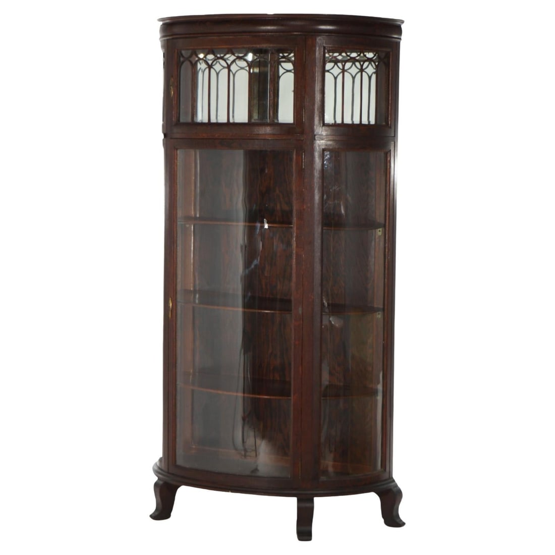 Antique RJ Horner Curved Glass China Cabinet C1910 Oak Display: Antique RJ Horner Curved Glass China Cabinet C1910 Oak Display This exquisite antique display cabinet, attributed to RJ Horner, showcases the elegance of early 20th-century craftsmanship. Dating back