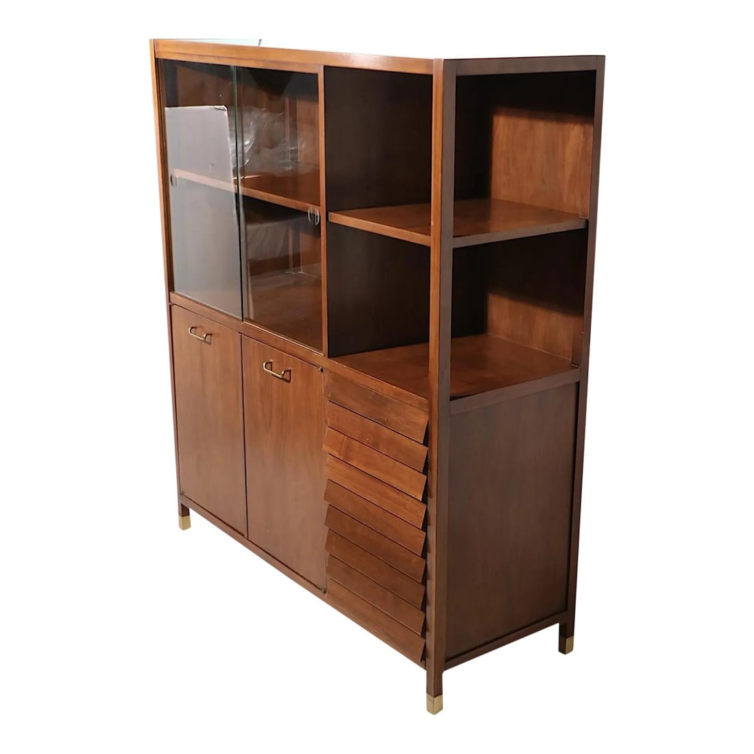 Rare Merton Gershun Mid Century Sideboard Bookshelf C. 1950s 1960s: Rare Merton Gershun Mid Century Sideboard Bookshelf C. 1950s 1960s This rare Mid Century sideboard, designed by Merton Gershun for American of Martinsville, is a striking addition to any home. Crafted