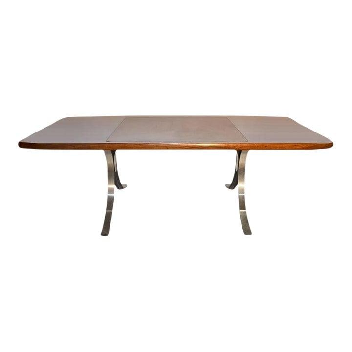 Osvaldo Borsani Rosewood Writing Table Desk with Leather Surface: Osvaldo Borsani Rosewood Writing Table Desk with Leather Surface This exquisite Osvaldo Borsani Writing Table Desk features a stunning rosewood top enhanced with a luxurious leather writing surface, p