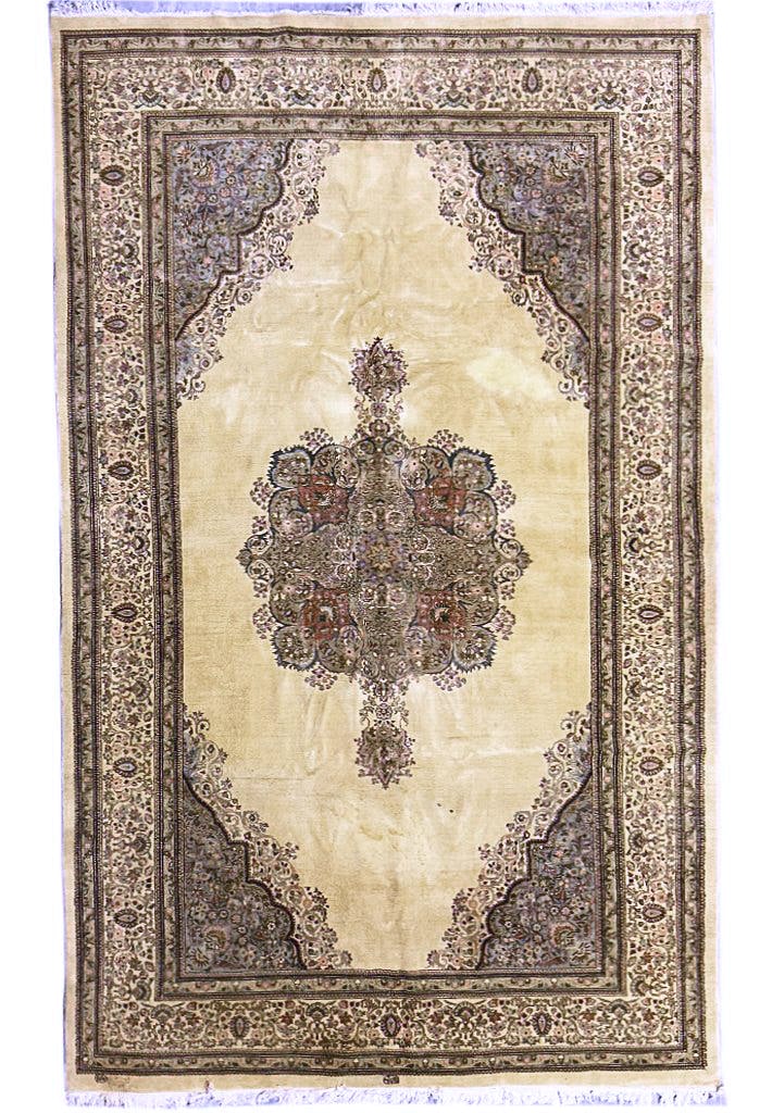 Large Ivory Semi-Antique Persian Kerman Rug 9'3 x 16'6 Handcrafted: Large Ivory Semi-Antique Persian Kerman Rug 9'3 x 16'6 Handcrafted Free continental US Shipping Discover the beauty of this handcrafted large ivory semi-antique Persian Kerman rug, expertly woven by s