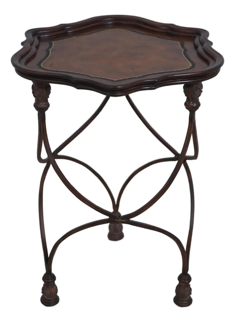 Traditional Mahogany End Lamp Table with Leather Top (1 of 10)