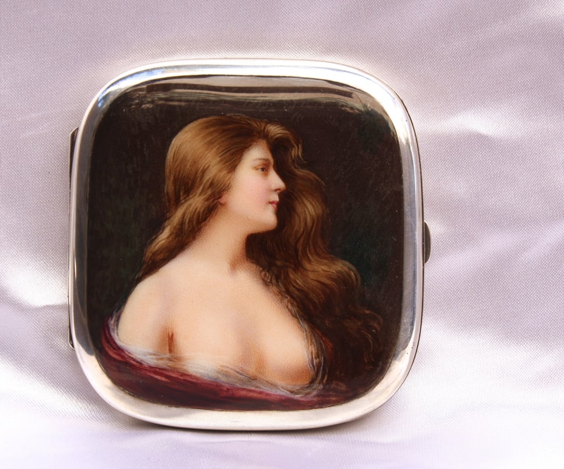 19th Century Hand Painted Sterling Silver Box German Artistry: 19th Century Hand Painted Sterling Silver Box German Artistry This exquisite 19th-century hand-painted sterling silver box showcases a captivating depiction of a semi-nude young lady with flowing hair
