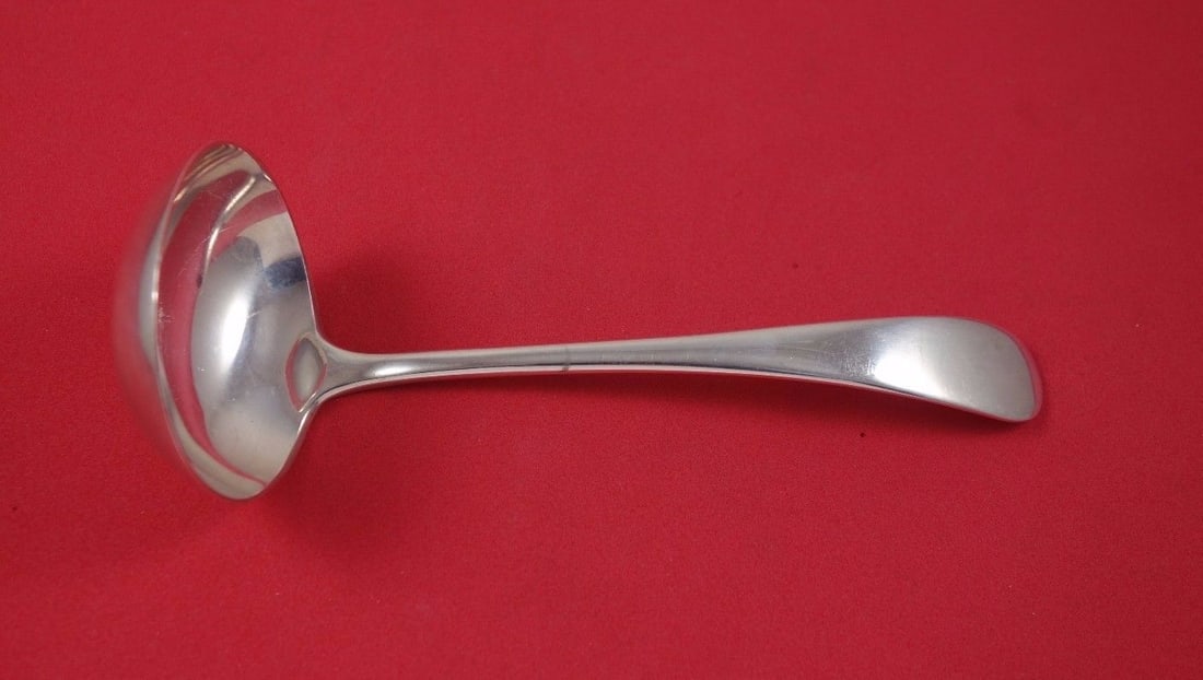 Blackinton French Colonial Sterling Silver Gravy Ladle 6 1/4": Blackinton French Colonial Sterling Silver Gravy Ladle 6 1/4" This exquisite gravy ladle features the elegant French Colonial pattern by Blackinton, crafted from high-quality sterling silver. Measurin