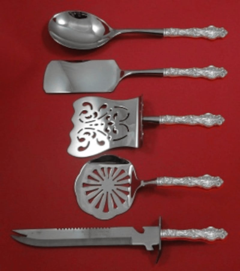 Wallace Irian Sterling Silver 5pc Brunch Hostess Set Art Nouveau: Wallace Irian Sterling Silver 5pc Brunch Hostess Set Art Nouveau Enhance your brunch gatherings with the Irian by Wallace Sterling Silver Brunch Set, a sophisticated 5-piece hostess set crafted in the
