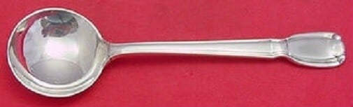Tiffany & Co Castilian Sterling Silver Bouillon Soup Spoon 5 3/8": Tiffany & Co Castilian Sterling Silver Bouillon Soup Spoon 5 3/8" This exquisite bouillon soup spoon is part of the Castilian pattern by Tiffany & Co., crafted from high-quality sterling silver. Measu