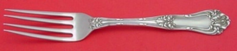 Amston Silver Champlain Sterling Silver Dinner Fork 7.5" by Frank Whiting: Amston Silver Champlain Sterling Silver Dinner Fork 7.5" by Frank Whiting Discover the elegance of the Champlain pattern with this exquisite dinner fork crafted by Frank Whiting. Made from high-qualit