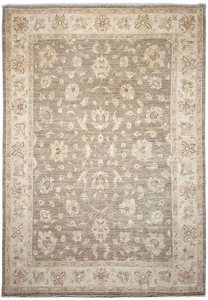 5.6 x 7 Chobi Peshawar Wool Rug Sage Gray Hand-Knotted: 5.6 x 7 Chobi Peshawar Wool Rug Sage Gray Hand-Knotted Free continental US Shipping Introducing the exquisite 5.6' x 7' Chobi Peshawar Ghazni Wool Rug in Sage Gray, a beautiful fusion of traditional c