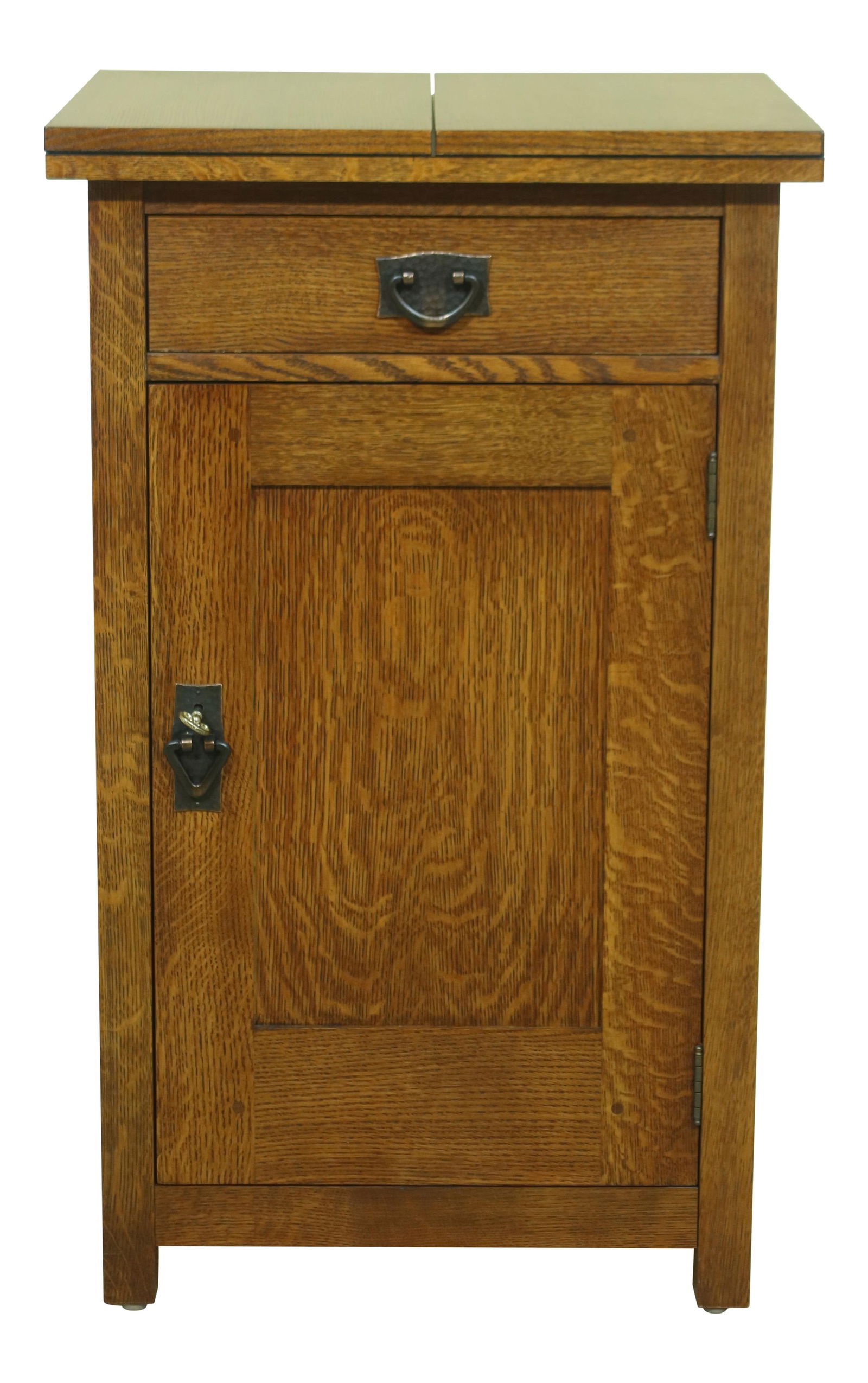 Stickley Mission Oak Arts & Crafts Flip Top Bar with Wine Rack: Stickley Mission Oak Arts & Crafts Flip Top Bar with Wine Rack This Stickley Mission Oak Arts & Crafts Flip Top Bar, crafted around 2004, features a beautiful brown oak finish and showcases exceptiona