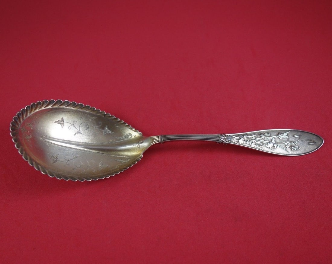 Whiting Honeysuckle Sterling Silver Berry Spoon 9 Inch Gold Wash Fluted: Whiting Honeysuckle Sterling Silver Berry Spoon 9 Inch Gold Wash Fluted This exquisite berry spoon features the Honeysuckle pattern by Whiting, crafted from high-quality sterling silver. The spoon sho