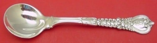 Tiffany & Co. Florentine Sterling Silver Sherbet Spoon 5.5" Monogrammed: Tiffany & Co. Florentine Sterling Silver Sherbet Spoon 5.5" Monogrammed This exquisite Sherbet Spoon from the renowned Florentine pattern by Tiffany & Co. is crafted from high-quality sterling silver.