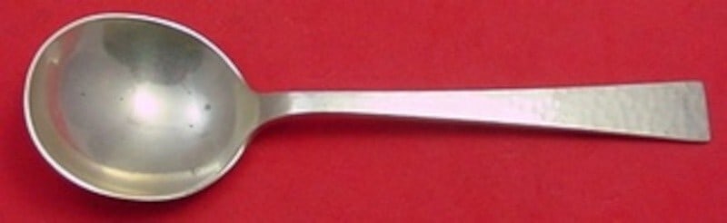 Allan Adler Starlit Sterling Silver Cream Soup Spoon 6 5/8": Allan Adler Starlit Sterling Silver Cream Soup Spoon 6 5/8" This elegant cream soup spoon is part of the Starlit pattern by Allan Adler, crafted from high-quality sterling silver. Measuring 6 5/8 inch
