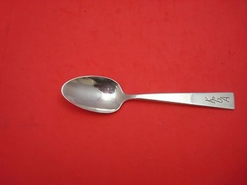 Dirk Van Erp Sterling Silver Teaspoon Pattern 2 6 inch KGA: Dirk Van Erp Sterling Silver Teaspoon Pattern 2 6 inch KGA Discover the elegance of this sterling silver teaspoon, measuring 6 inches in length, designed in the intricate Pattern 2 by renowned artisan