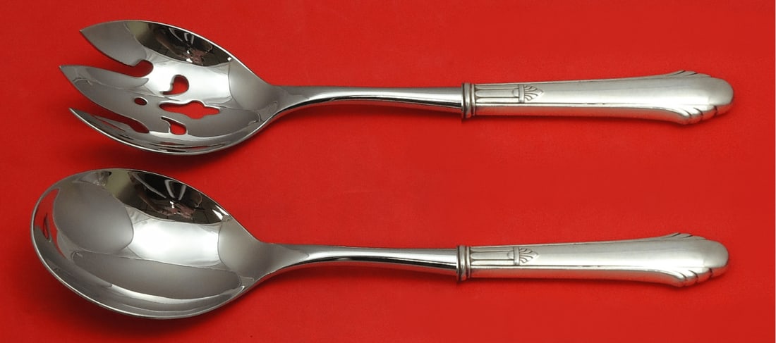 Durgin Hunt Club Sterling Silver Salad Serving Set 2-Piece: Durgin Hunt Club Sterling Silver Salad Serving Set 2-Piece Enhance your dining experience with this exquisite Hunt Club salad serving set by Durgin. Crafted from sterling silver with hollow handles an