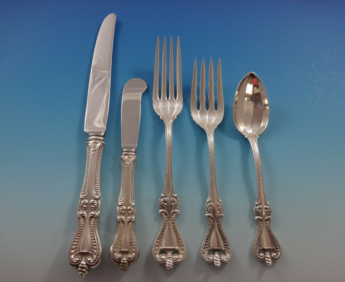 Towle Old Colonial Sterling Silver Flatware Set 51 Pieces for 8 with Storage Chest: Towle Old Colonial Sterling Silver Flatware Set 51 Pieces for 8 with Storage Chest This exquisite Old Colonial flatware set by Towle is crafted from sterling silver and features a beautifully intricat