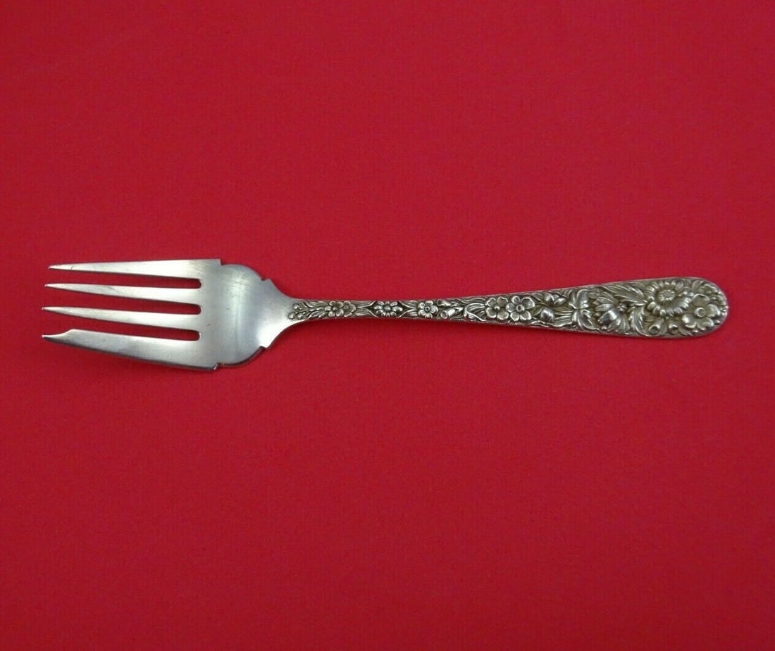 Kirk Repousse Sterling Silver Salad Fork 6 1/4 Antique Flatware: Kirk Repousse Sterling Silver Salad Fork 6 1/4 Antique Flatware This exquisite salad fork from the Repousse pattern by Kirk is crafted from sterling silver, boasting a composition of .925/1000. Measur