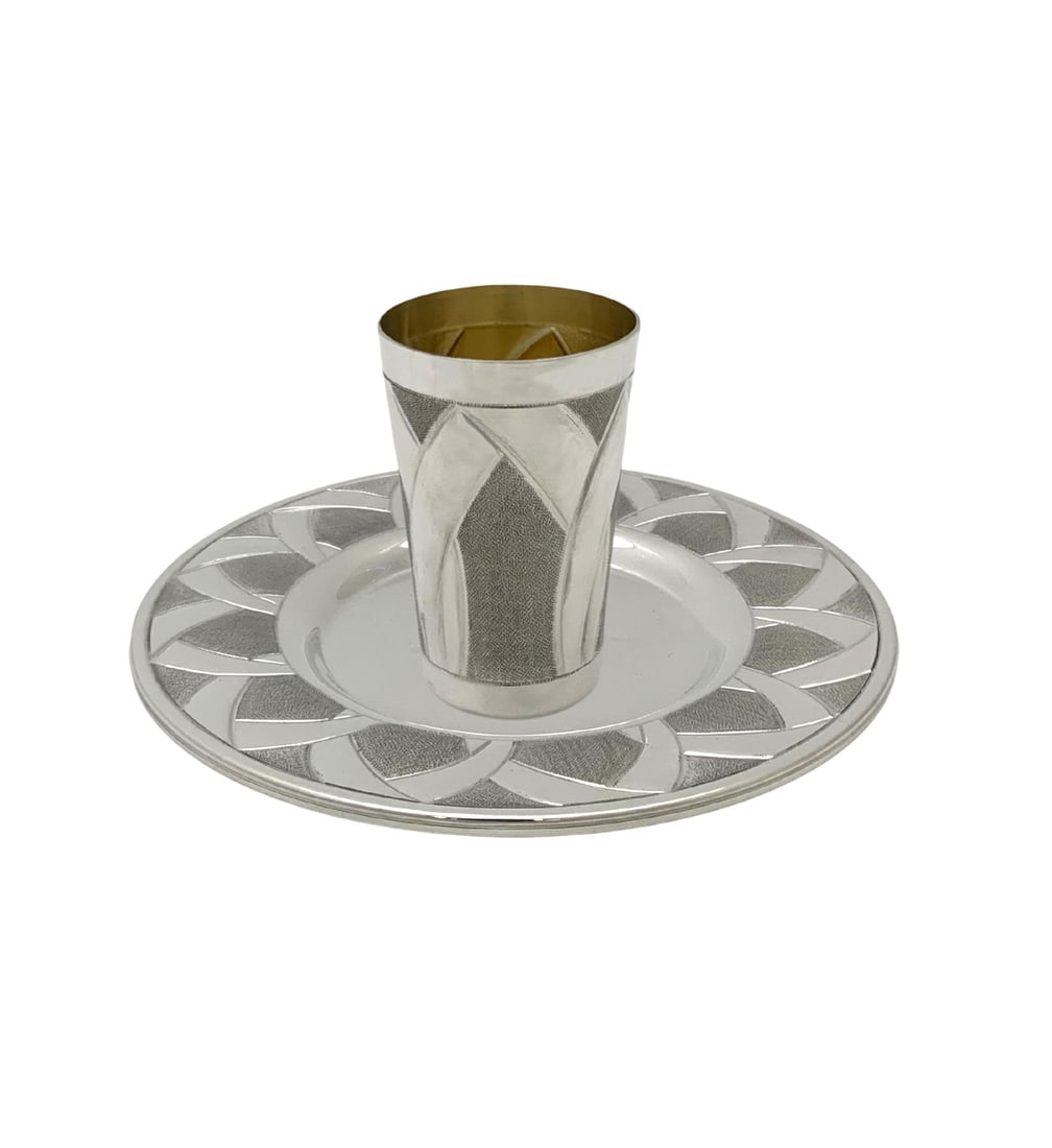 Handmade Italian 925 Sterling Silver Cup and Tray Set: Handmade Italian 925 Sterling Silver Cup and Tray Set This exquisite Italian 925 Sterling Silver Cup and Tray set showcases a unique blend of modern design with a sophisticated matte and shiny sleek s