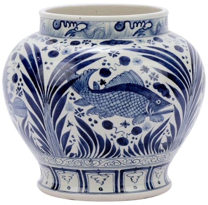 Handmade Blue and White Ceramic Fish Jar Asian Antique Style: Handmade Blue and White Ceramic Fish Jar Asian Antique Style This exquisite Traditional Ceramic Fish Jar showcases a stunning blue and white design, embodying the charm of antique or vintage aesthetic