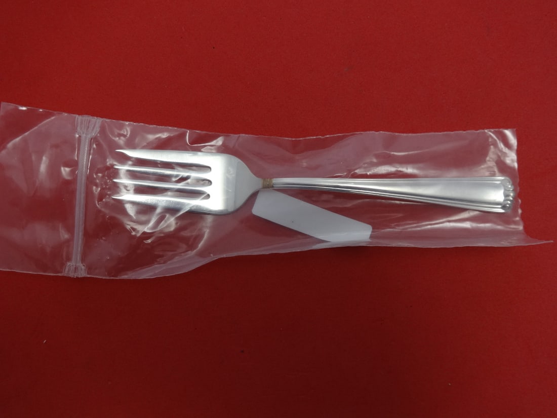 Lunt Embassy Scroll Gold Sterling Silver Salad Fork 6 3/8" New: Lunt Embassy Scroll Gold Sterling Silver Salad Fork 6 3/8" New This exquisite salad fork is crafted from sterling silver and features the elegant Embassy Scroll Gold pattern by Lunt. Measuring 6 3/8 i