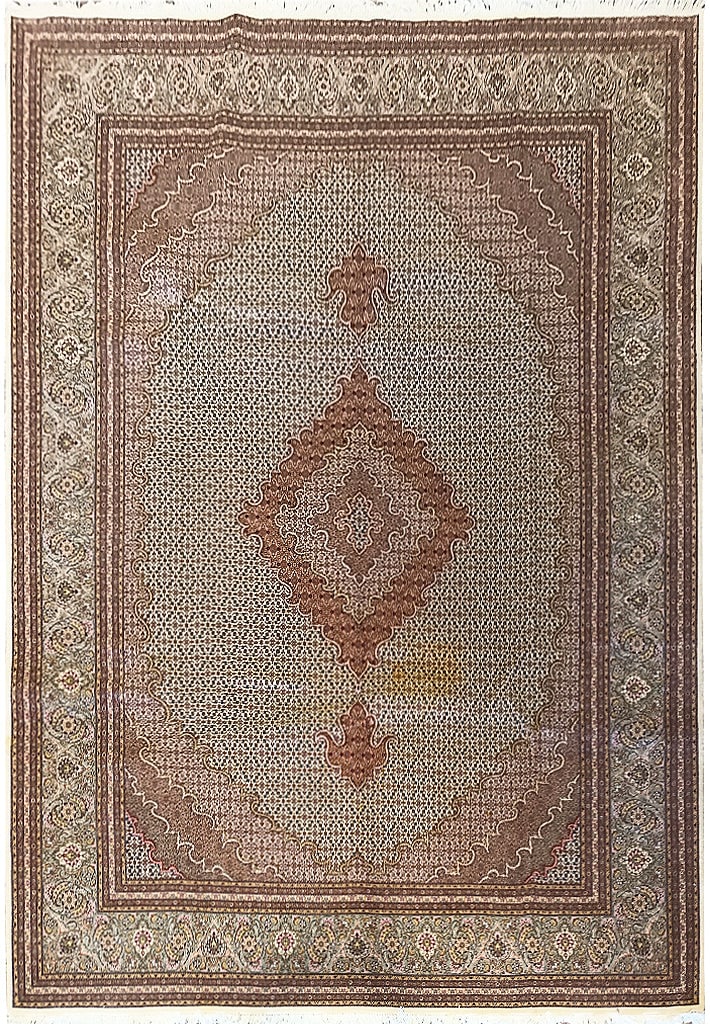 Luxurious 8.3 x 11.4 Persian Tabriz Mahi Rug Wool Silk 400 KPSI: Luxurious 8.3 x 11.4 Persian Tabriz Mahi Rug Wool Silk 400 KPSI Free continental US Shipping Discover the exquisite craftsmanship of this Fine Persian Tabriz Mahi Rug, measuring 8.3 x 11.4 feet. Made
