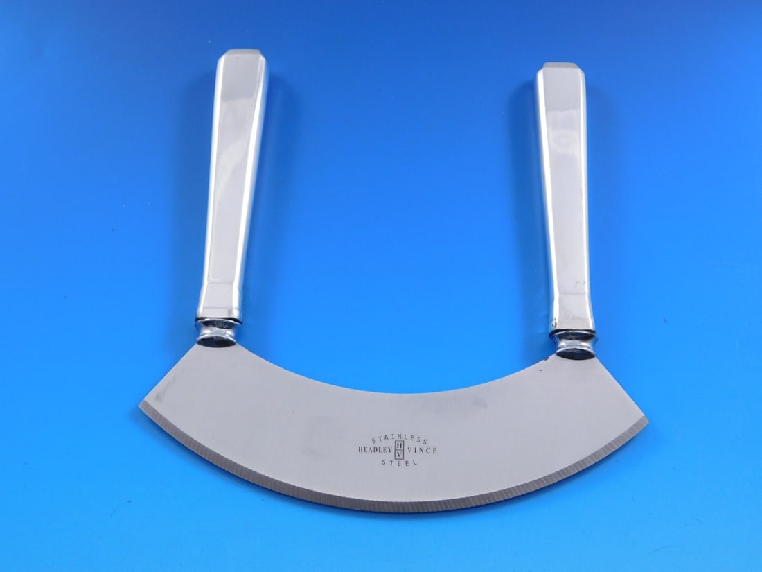 Towle Craftsman Sterling Silver Mezzaluna Knife Custom Made 5 3/4 Inch: Towle Craftsman Sterling Silver Mezzaluna Knife Custom Made 5 3/4 Inch This exquisite Craftsman by Towle Mezzaluna Knife is a custom-made kitchen tool crafted from sterling silver with hollow handles