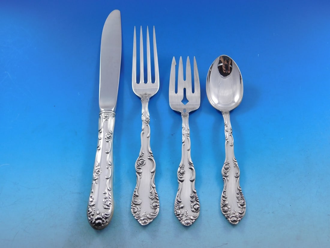 Towle Old English Sterling Silver Flatware Set 34 Pieces Service for 8: Towle Old English Sterling Silver Flatware Set 34 Pieces Service for 8 This Towle Old English sterling silver flatware set includes 34 pieces designed for 8 service settings. The set features 8 regula