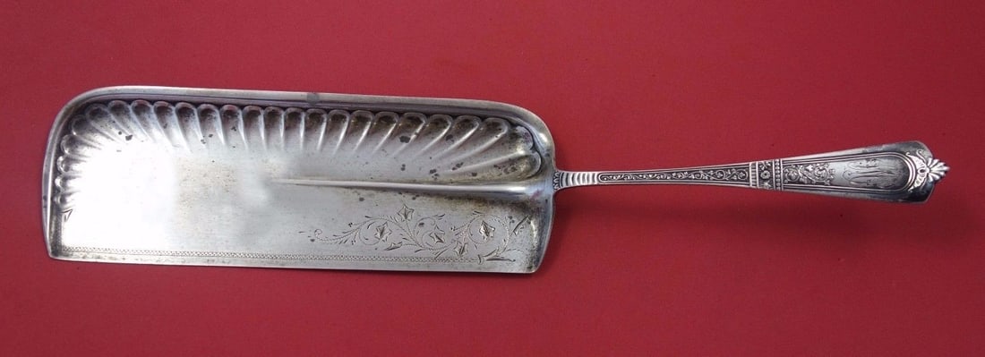 Gorham Domestic Sterling Silver Crumber 12 1/4 Inch Monogrammed: Gorham Domestic Sterling Silver Crumber 12 1/4 Inch Monogrammed This exquisite crumber, crafted by Gorham, showcases the elegance of the Domestic pattern. Made from high-quality sterling silver, this