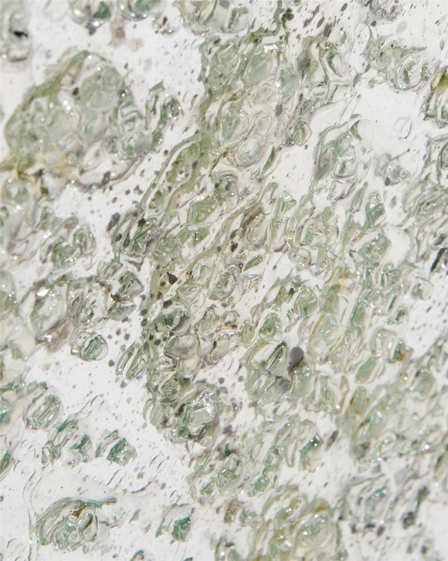 John-Richard Aeolian Modern Cabinet with Mirror High-Gloss Finish: John-Richard Aeolian Modern Cabinet with Mirror High-Gloss Finish Elevate your space with this stylish modern Aeolian cabinet featuring a stunning broken glass mirror top and a sleek steel base. Craft