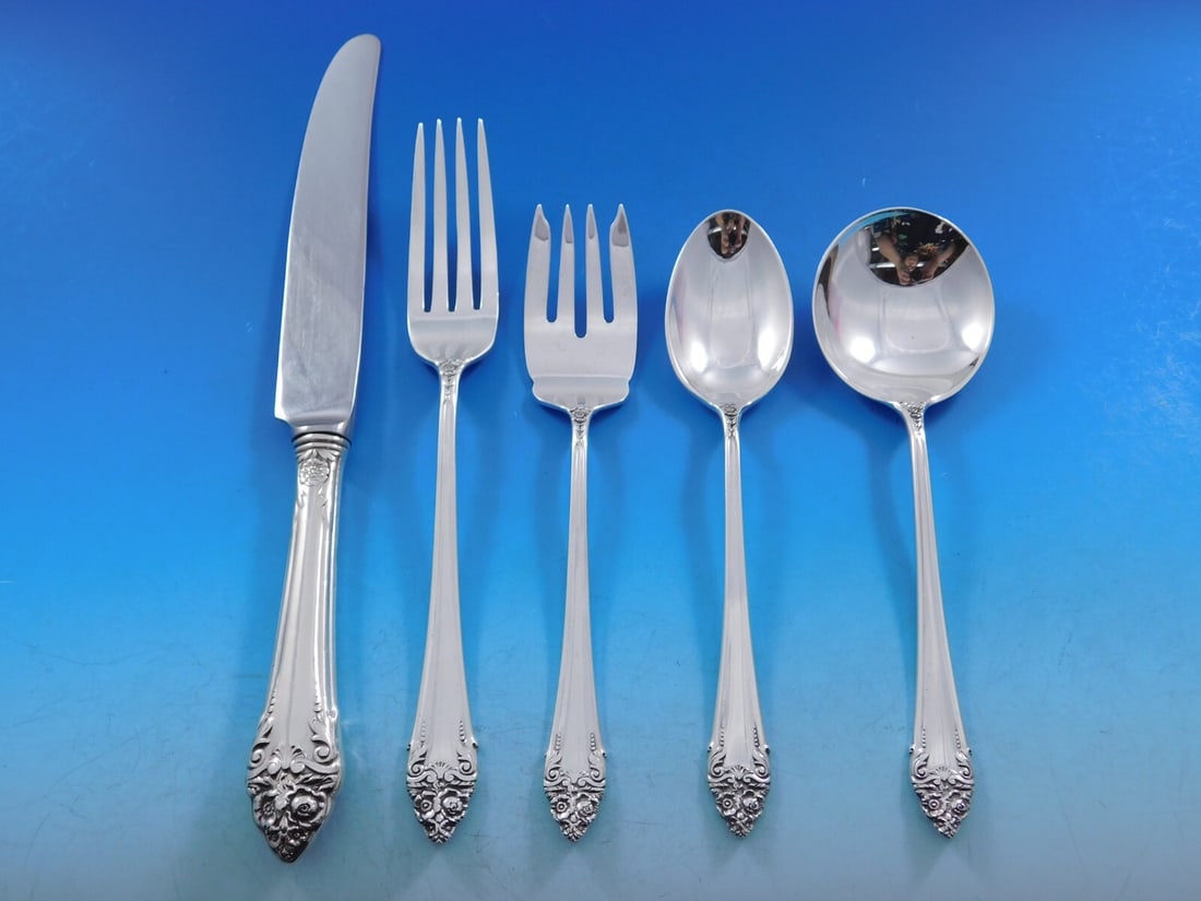 Reed & Barton Fragrance Sterling Silver Flatware Set 60 Pieces for 12: Reed & Barton Fragrance Sterling Silver Flatware Set 60 Pieces for 12 Elevate your dining experience with the exquisite Fragrance Sterling Silver Flatware Set by Reed & Barton, designed to serve 12 gu