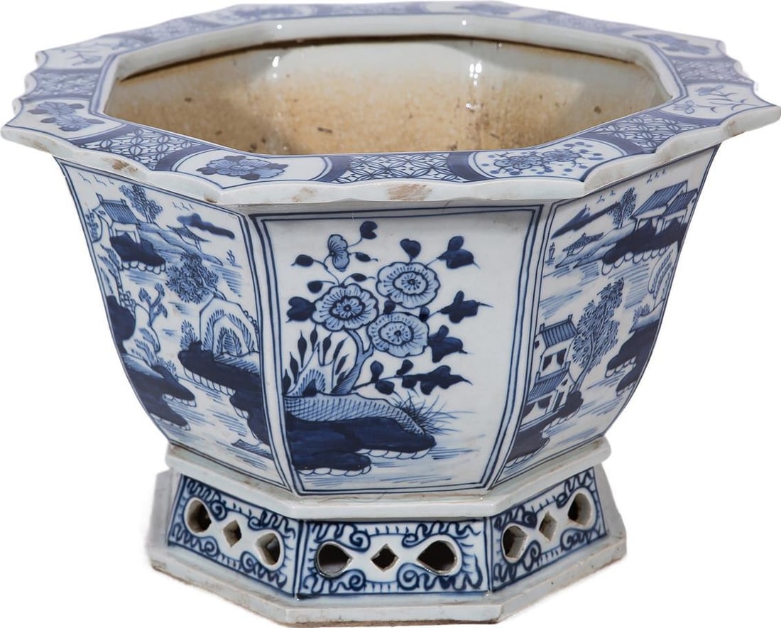 Chinoiserie Octagonal Blue White Ceramic Garden Planter: Chinoiserie Octagonal Blue White Ceramic Garden Planter Enhance your garden with this artistic blue and white ceramic garden planter. Perfectly designed in an octagonal shape, this handcrafted planter