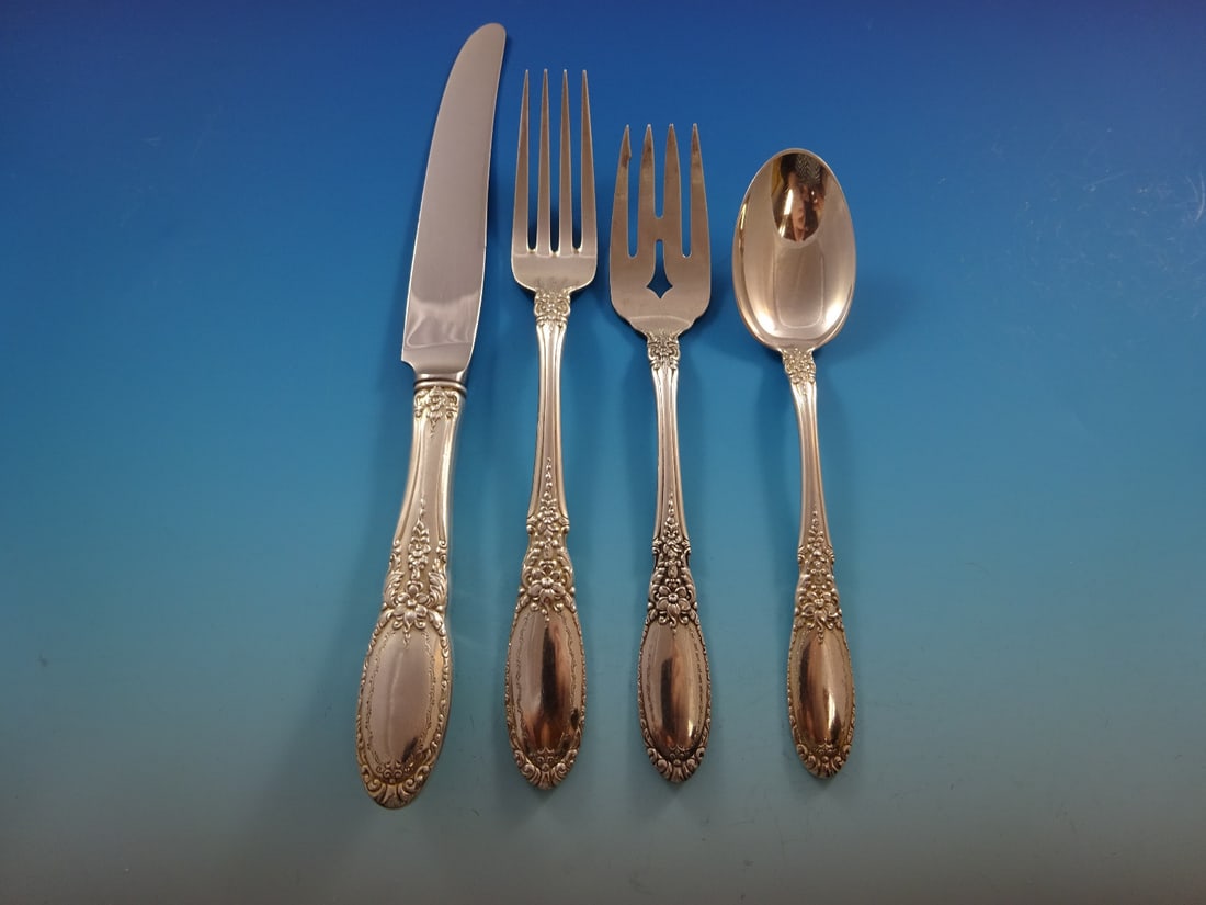 Towle Old Mirror Sterling Silver Flatware Set 25 Pieces for 6 with Storage Caddy: Towle Old Mirror Sterling Silver Flatware Set 25 Pieces for 6 with Storage Caddy Enhance your dining experience with this exquisite Old Mirror flatware set by Towle, crafted from high-quality sterling