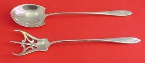 Towle Lafayette Sterling Silver 2pc Lettuce Set 9 3/4 inch: Towle Lafayette Sterling Silver 2pc Lettuce Set 9 3/4 inch Enhance your dining experience with this exquisite Lafayette by Towle Sterling Silver Lettuce Set. This elegant 2-piece set, measuring 9 3/4